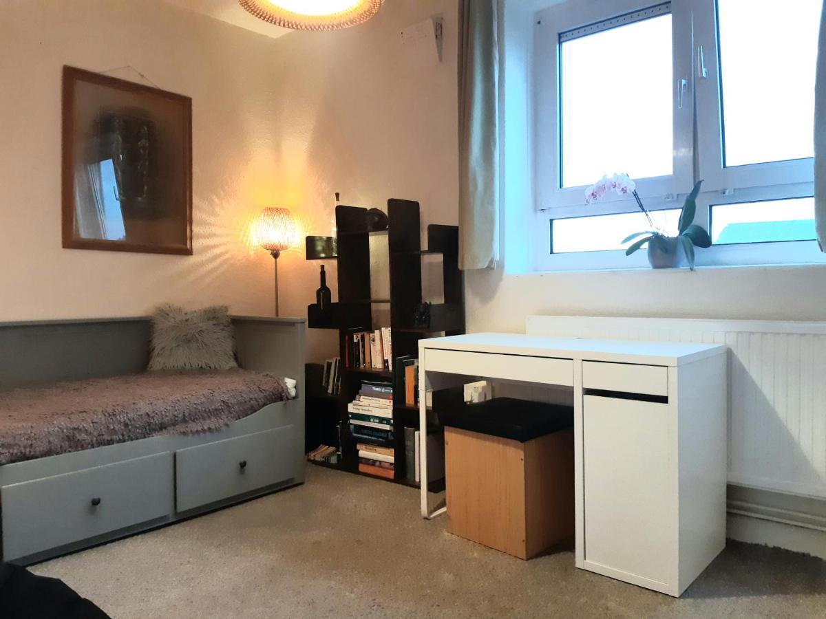 Cosy Room In Camden Town Zone 2 London Exteriör bild