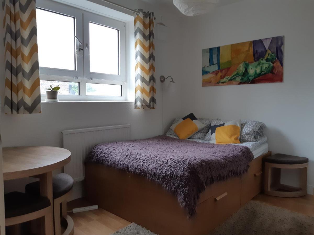 Cosy Room In Camden Town Zone 2 London Exteriör bild